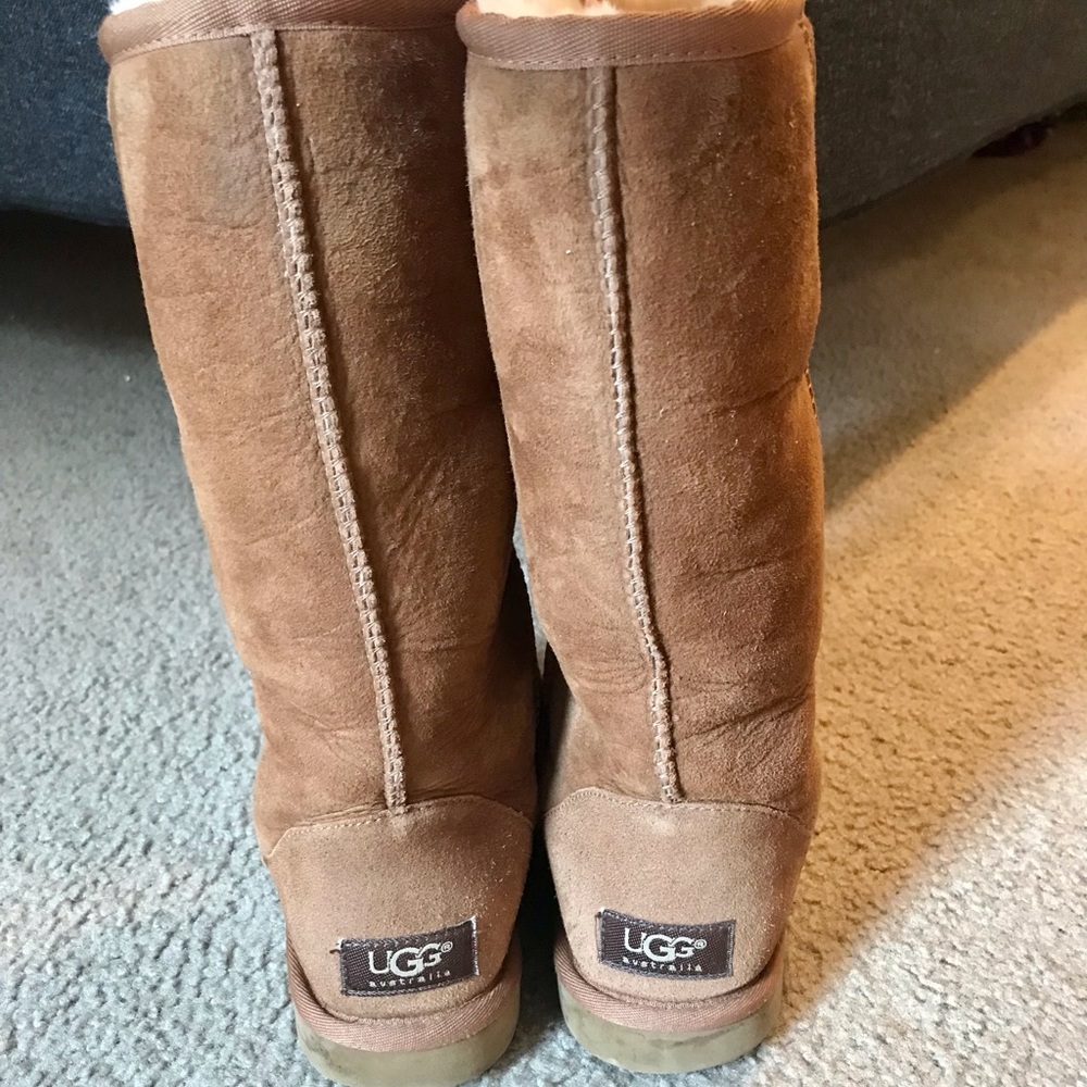 Ugg Classic Short Tan Suede Boots